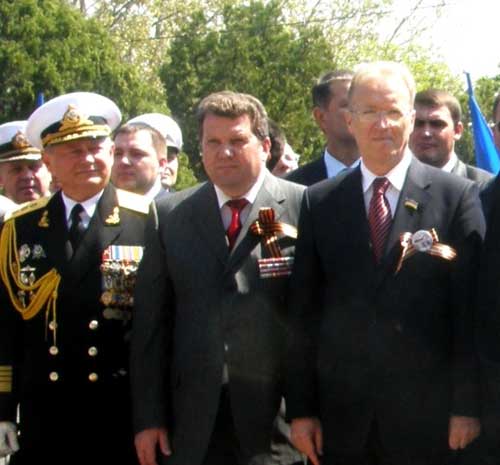 Куницин и Саратов. Севастополь. Парад 9 Мая 2009г.